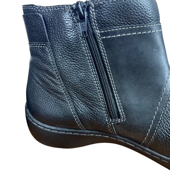 Clarks Textured Black Leather Booties - Picture 3 of 16